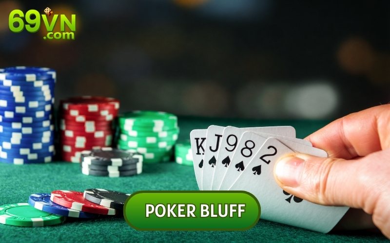 Khái niệm Poker BLUFF TRONG POKER LÀ GÌ khiến nhiều người nhầm lẫn với Semi